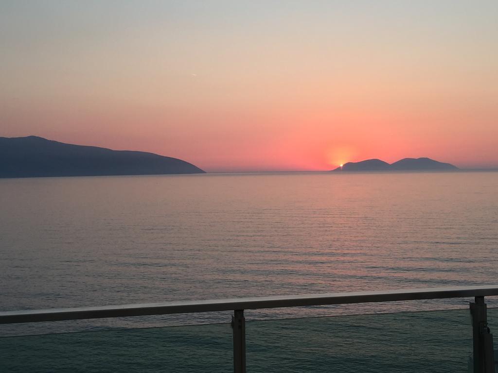 Hakunna Matata Residence & Apartments Vlorë Exterior foto